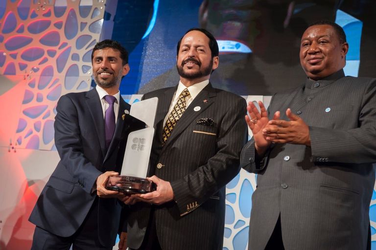 سهيل المزروعي وزير الطاقة والصناعة الإماراتي