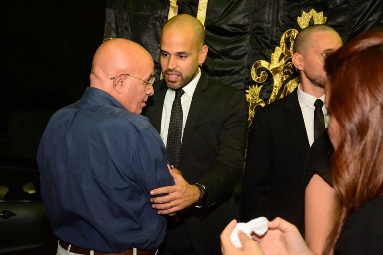 النجمة المصرية بشرى تعزي أبو في وفاة والده