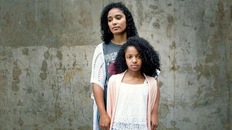 برازيليات يكتشفن جمالا جديدا في الشعر المجعد