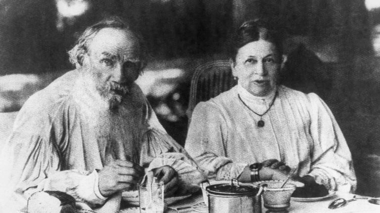 ليو تولستوي 