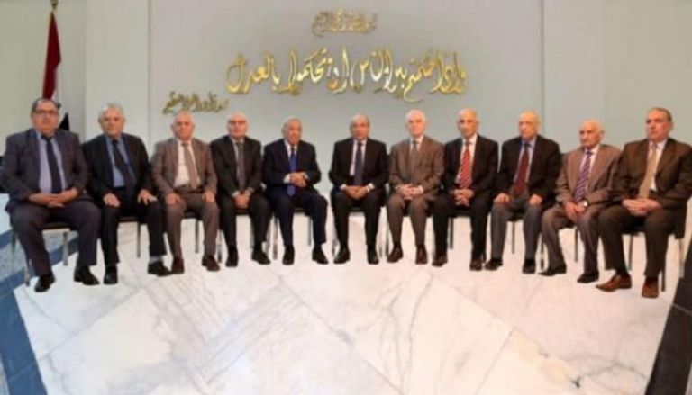 جانب من اجتماع  أعضاء مفوضية الانتخابات العراقية