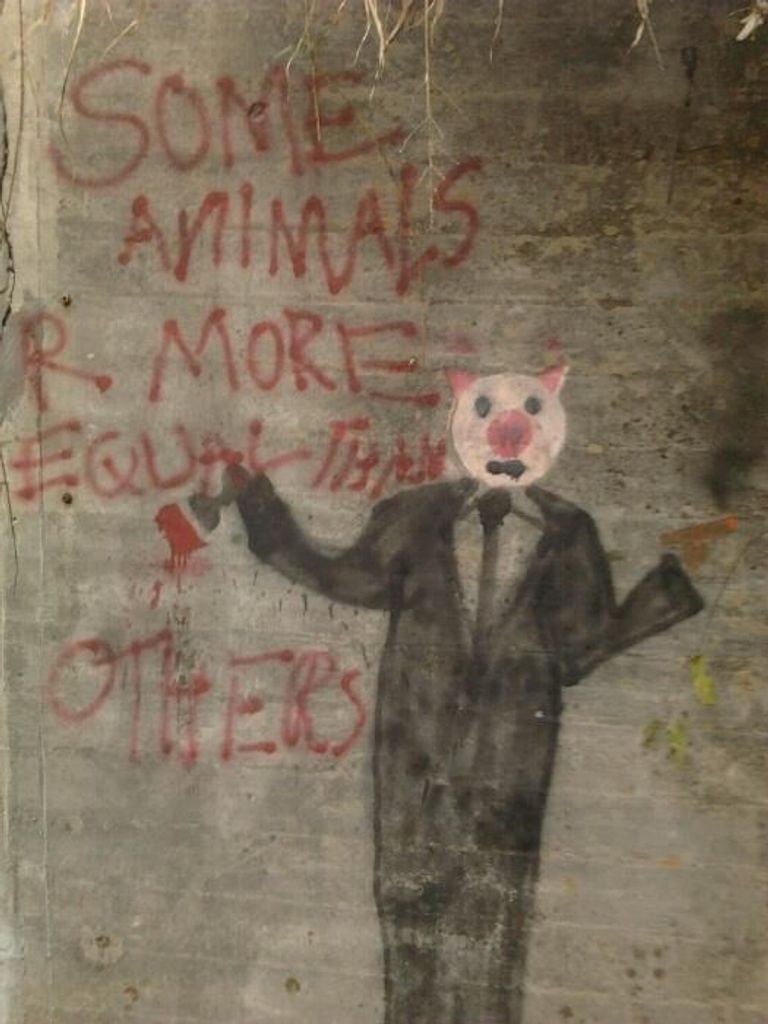 جرافيتي شهير في المدينة البريطانية التي عاش بها أورويل