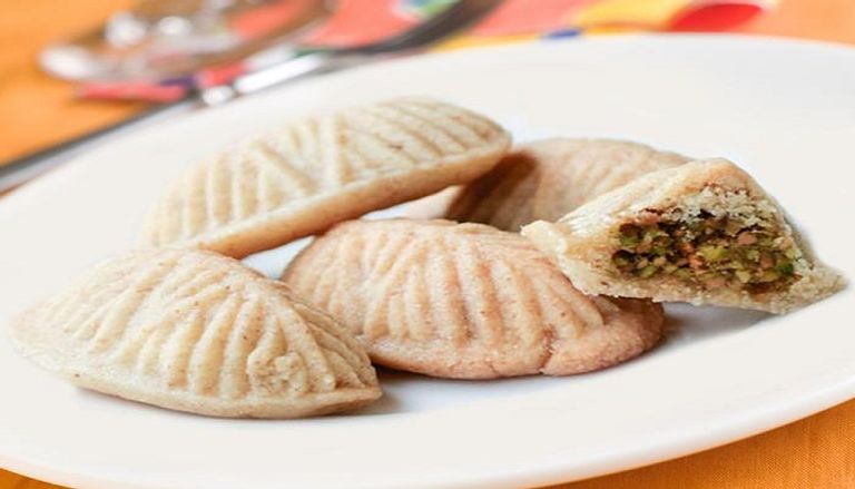 طريقة تحضير المعمول بالجوز