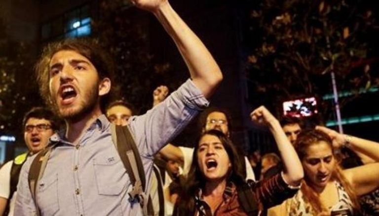 مظاهرات ضد أردوغان في عدة مدن تركية اعتراضاً على تزوير الانتخابات