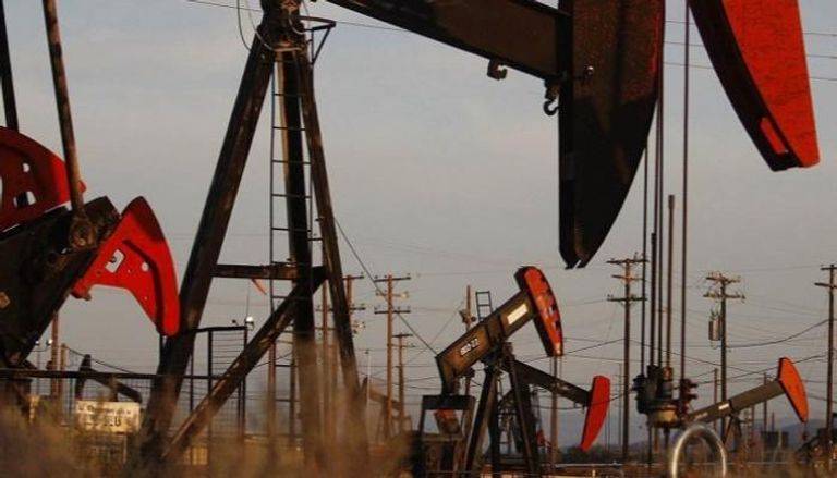 أسعار النفط تصعد بفعل تعطل إنتاج كندي