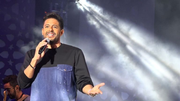 محمد حماقي يحيي حفلًا في مهرجان موازين