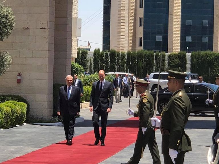 الرئيس الفلطسيني يستقبل الأمير ويليام