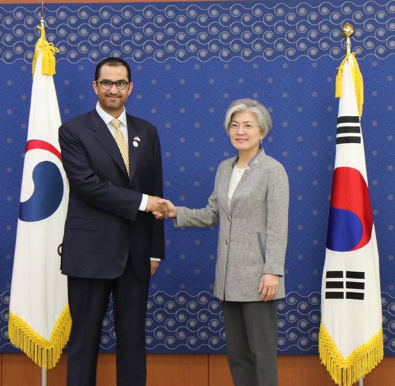 الدكتور سلطان أحمد الجابر ووزيرة خارجية كوريا الجنوبية