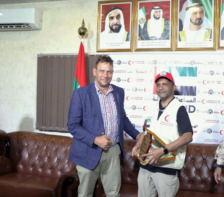 مسؤول أممي يشيد بمشاريع الإمارات في المحافظات اليمنية المحررة