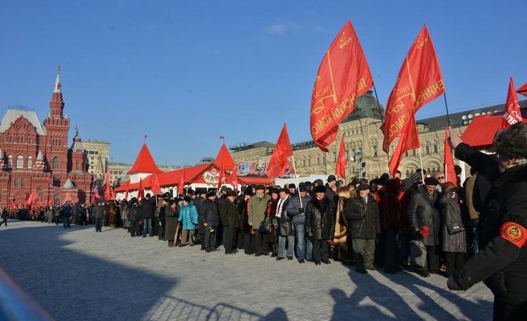 الساحة الحمراء من أشهر المواقع التاريخية في موسكو