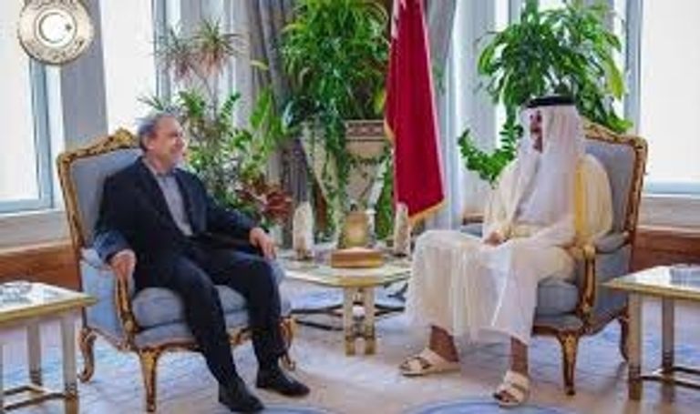 عبدالرحمن السويحلي مع أمير قطر تميم بن حمد