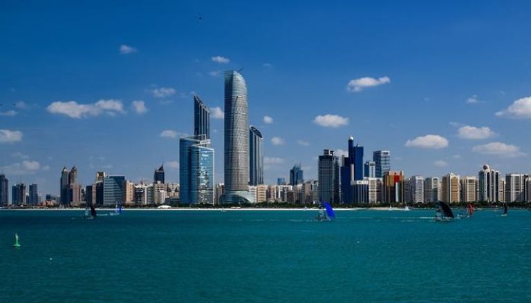 أبوظبي عاصمة دولة الإمارات العربیة المتحدة