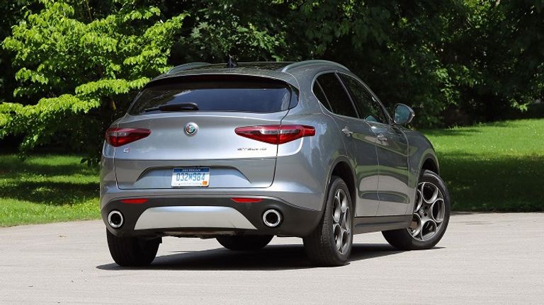 سيارة ألفا روميو Stelvio 2019