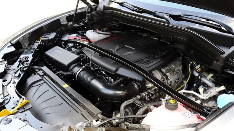 سيارة ألفا روميو Stelvio 2019