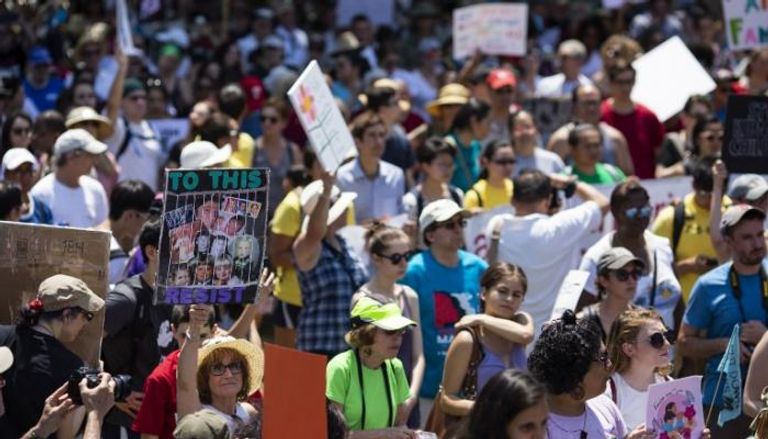 آلاف الأمريكيين يتظاهرون ضد سياسة بلادهم تجاه المهاجرين 