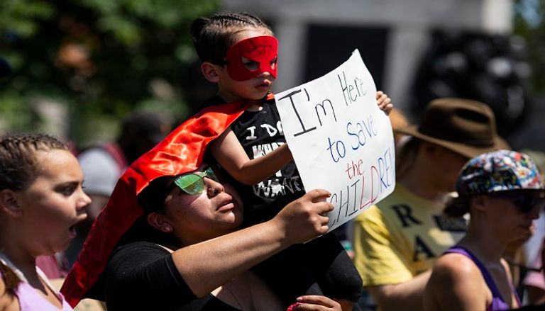 آلاف الأمريكيين يتظاهرون ضد سياسة بلادهم تجاه المهاجرين 