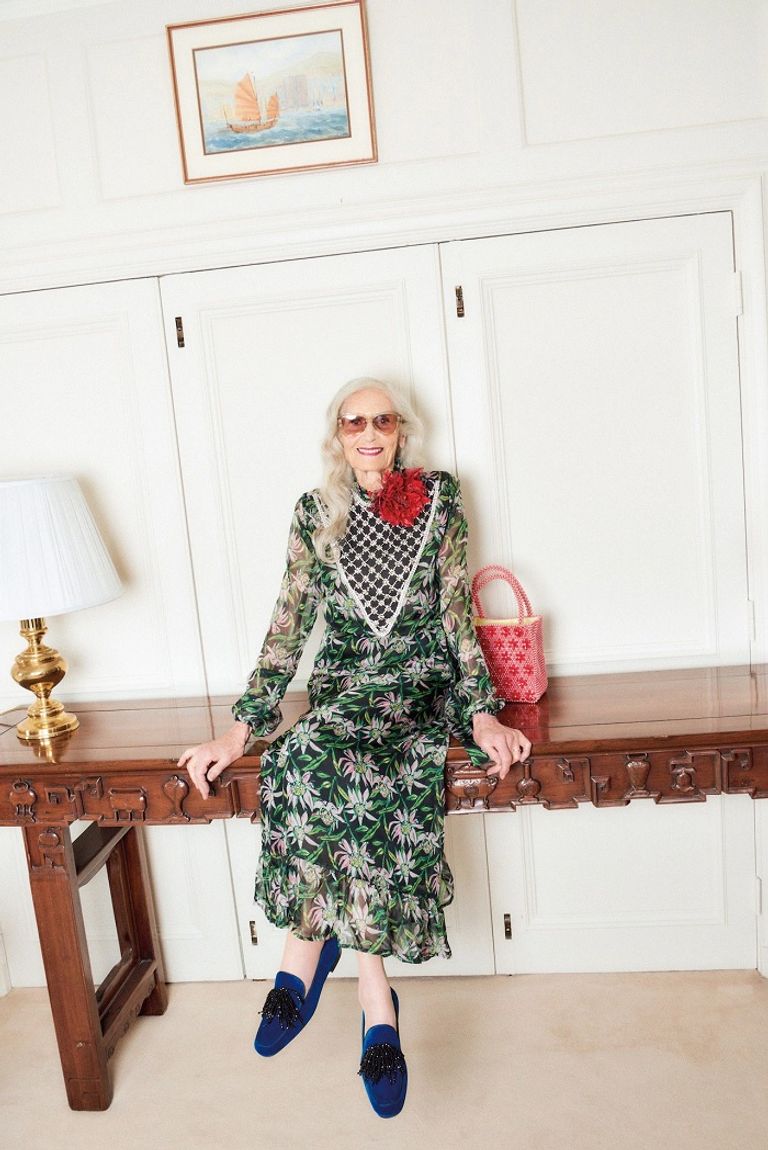 دافني سيلفي دافني سيلفي أكبر عارضة أزياء سنا في العالم