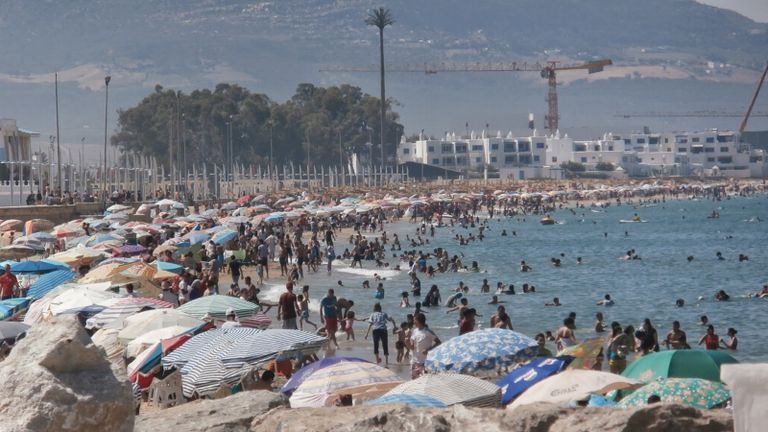 يوليو أسوأ شهر لممارسة السباحة