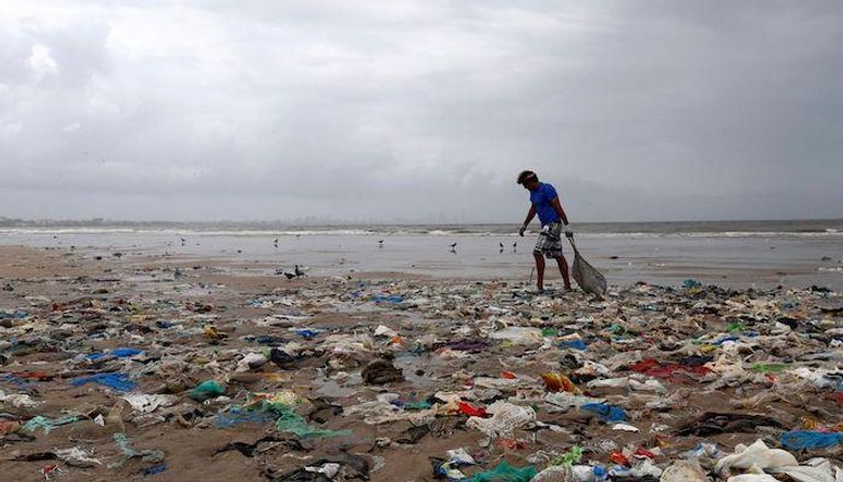 النفايات البلاستيكية هي المشكلة الأخطر التي نواجهها