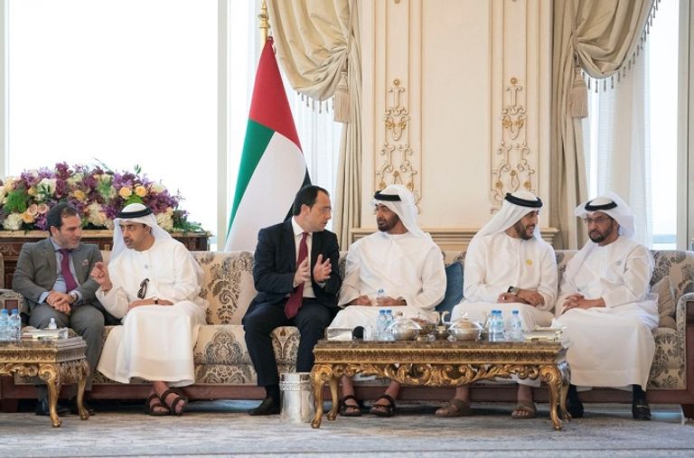 جانب من اللقاء الشيخ محمد بن زايد آل نهيان ووزير الخارجية القبرصي