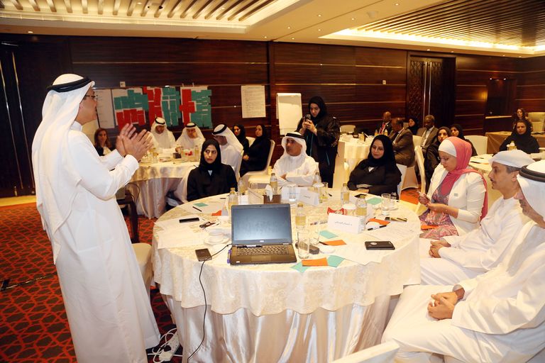 جانب من جلسة "الثقافة المؤسسية المستقبلية" لهيئة الصحة بدبي