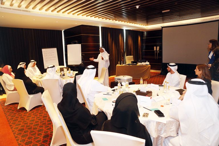 جانب من جلسة "الثقافة المؤسسية المستقبلية" لهيئة الصحة بدبي