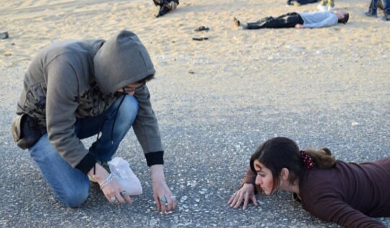 مشهد من الفيلم المصري 122