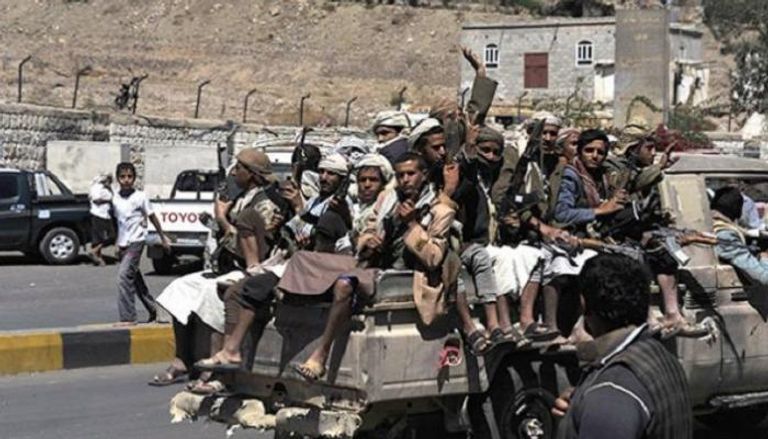 عناصر تابعة لمليشيا الحوثي الإرهابية - أرشيفية