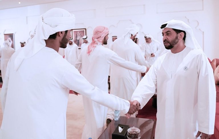 الشيخ حمدان بن زايد آل نهيان يتفقد مشروعات تنموية