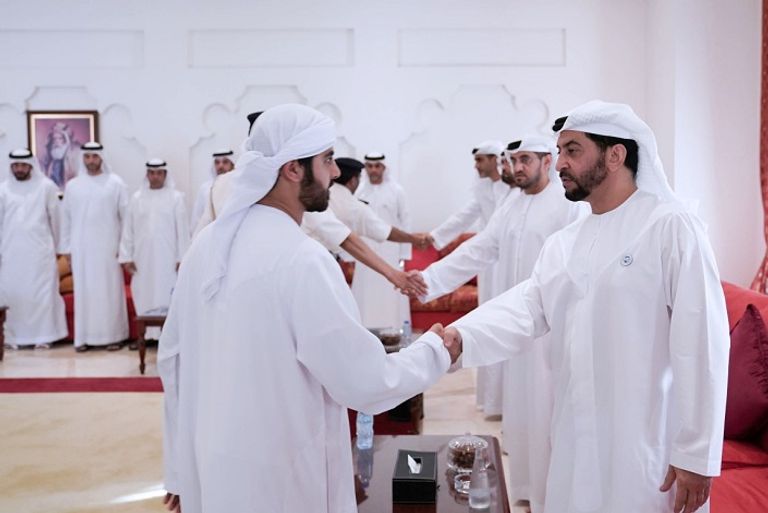 الشيخ حمدان بن زايد آل نهيان يتفقد مشروعات تنموية