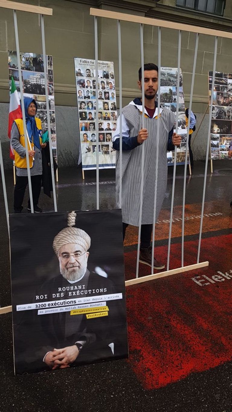 احتجاجات ضد زيارة روحاني في سويسرا