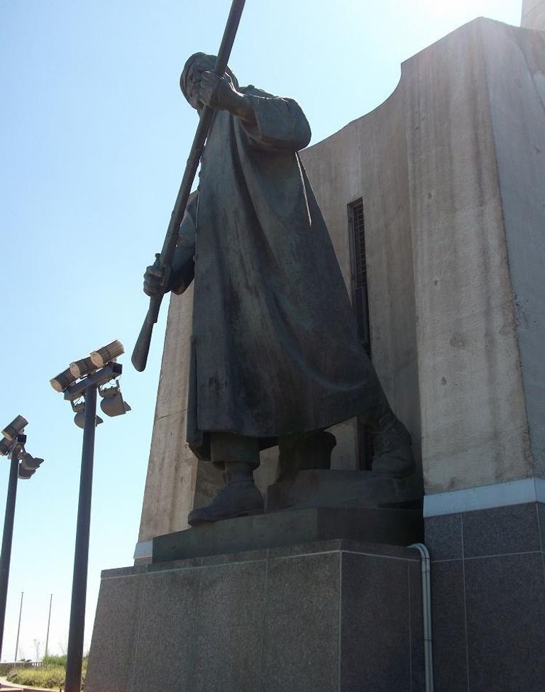 مقام الشهيد في الجزائر مقام الشهيد في الجزائر العاصمة