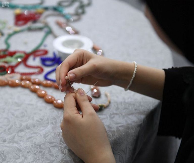 الحرف اليدوية في سوق عكاظ