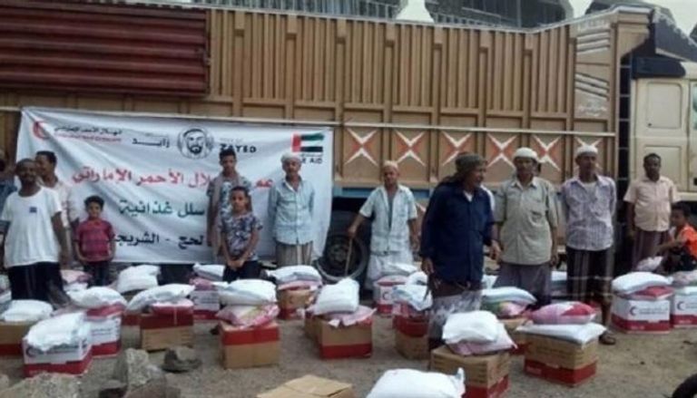 توزيع مساعدات غذائية في لحج اليمنية - أرشيفية