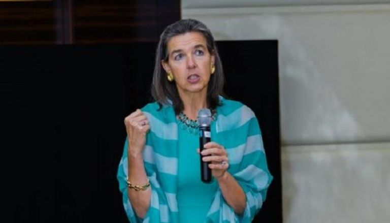 دومينيك مينيور أول سفيرة امرأة في السعودية