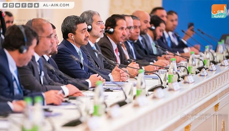 الشيخ عبدالله بن زايد آل نهيان وزير الخارجية والتعاون الدولي الإماراتي مع وزير الصناعة الروسي