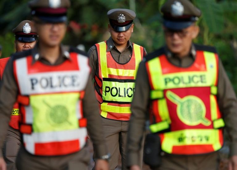 فرق الإنقاذ التايلاندية في انتظار اللحظة المناسبة لإنقاذ فتية الكهف