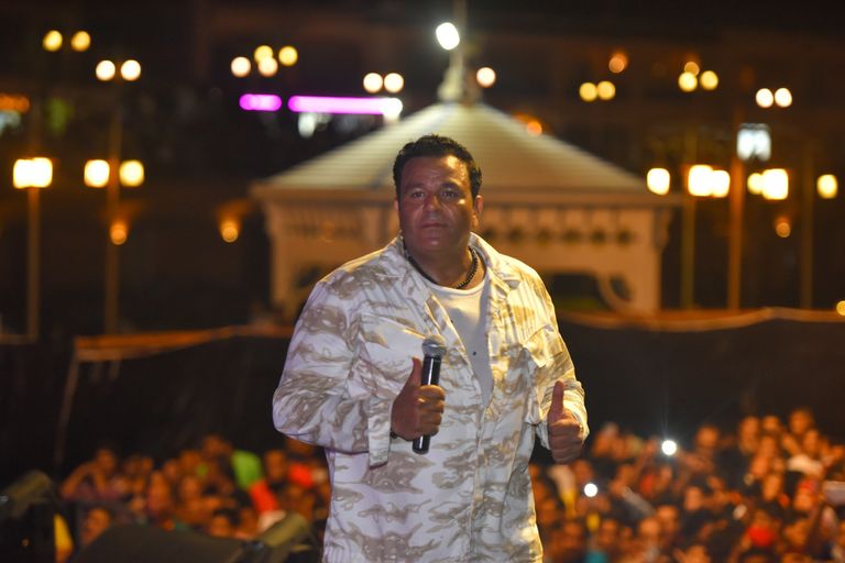 محمد فؤاد يستهل حفلات الصيف بمطروح