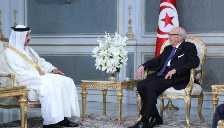 الرئيس التونسي يلتقي الدكتور الشيخ عبدالله بن أحمد آل خليفة 