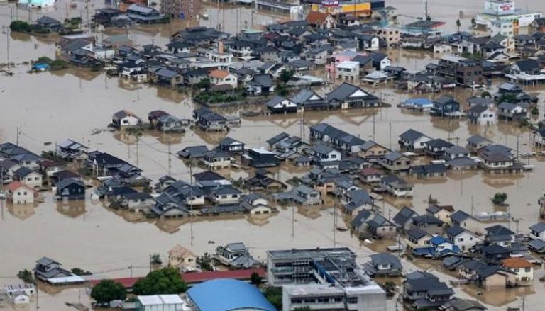 الأمطار أغرقت المنازل في اليابان  