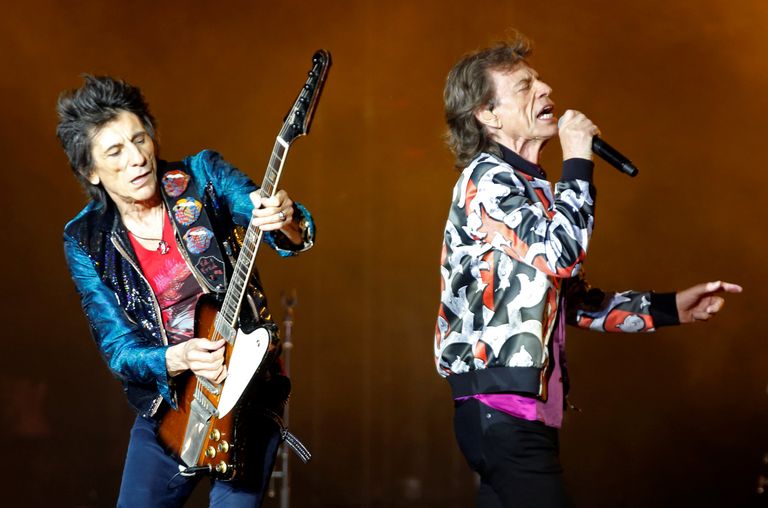 مغني الروك ميك جاجر في حفل فني بوارسو