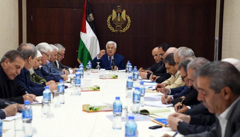 عباس في اجتماع اللجنة المركزية لحركة فتح