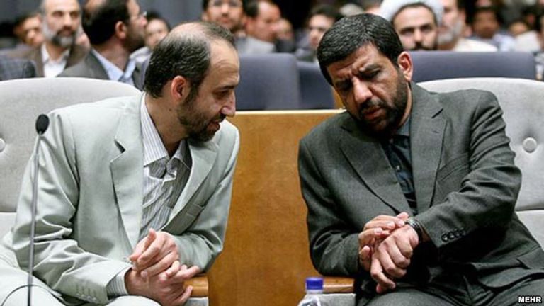 ضرغامي إلى يسار سرافراز وزير الخارجية الامريكي مايك بومبيو