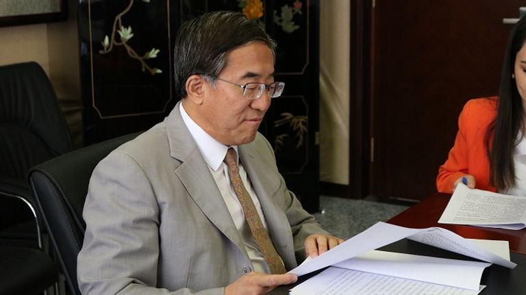 سفير جمهورية الصين الشعبية لدى الأردن  بان وي فانغ سفير جمهورية الصين الشعبية لدى الأردن