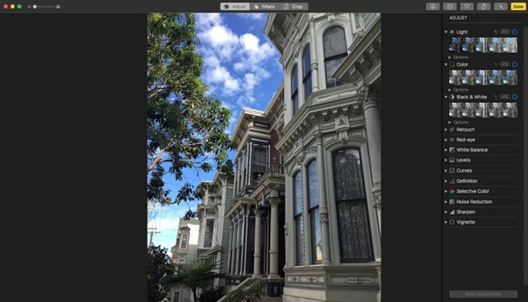 هناك فوارق بين تطبيقي صور أبل وجوجل تشعل المنافسة بين الشركتين