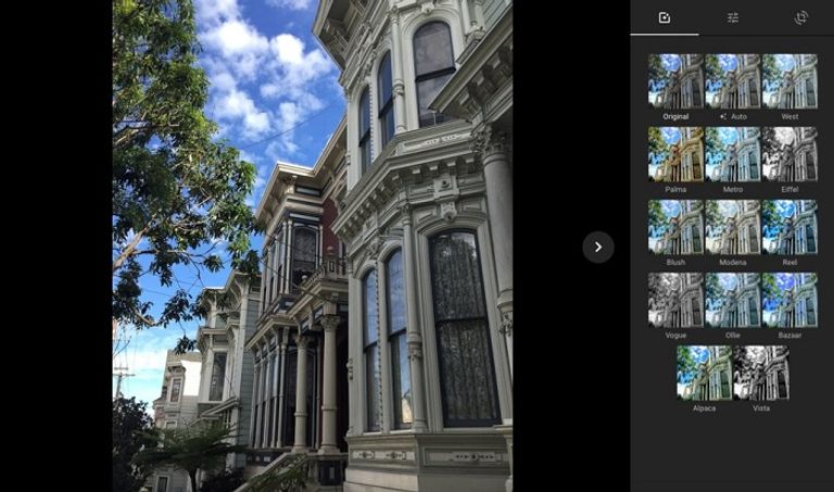 هناك فوارق بين تطبيقي صور أبل وجوجل تشعل المنافسة بين الشركتين