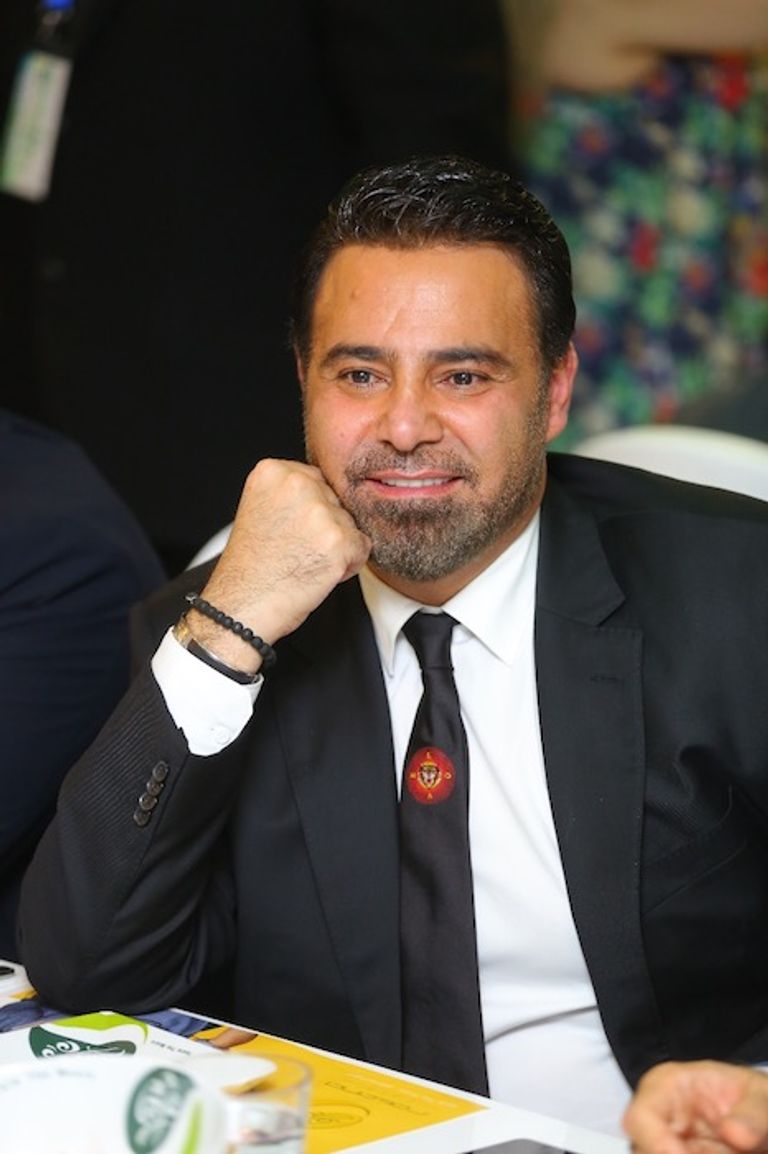 نجوم الغناء يفتتحون روتانا كافيه في القاهرة