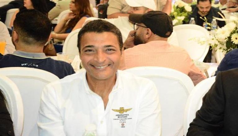 نجوم الغناء يفتتحون روتانا كافيه في القاهرة