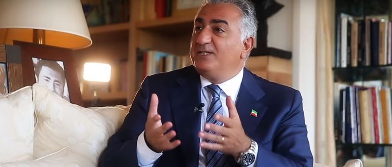 رضا بهلوي خلال المقابلة رضا بهلوي - أرشيفية