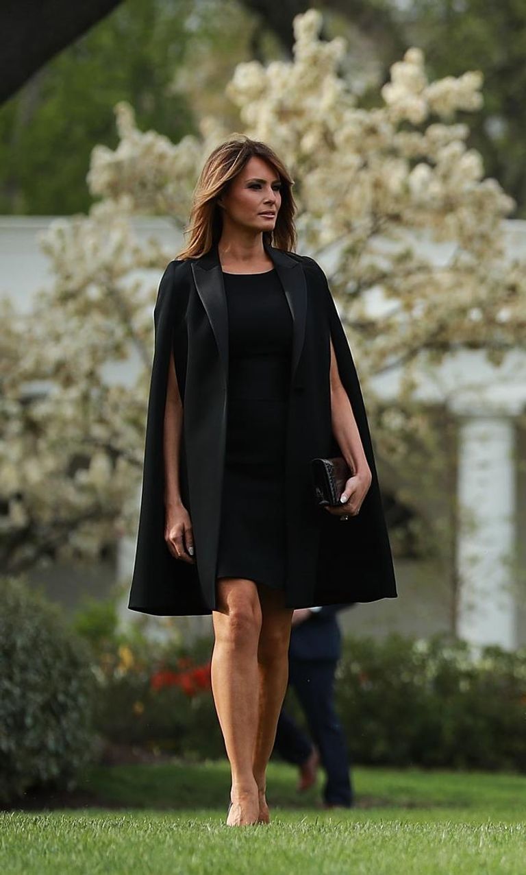 يحظر ارتداء اللون الأسود والتنانير القصيرة ترامب وزوجته ميلانيا- أرشيفية